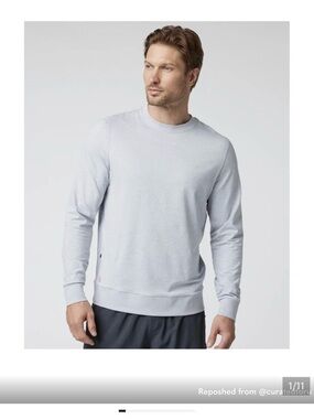 Vuori XL Men's Light Gray Crewneck Sweatshirt